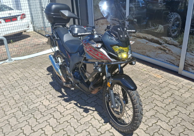 2022 Kawasaki Versys 300 Image 4